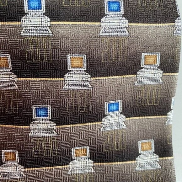 Vintage Personal Computer Y2K themed tie - Picture 4 of 4